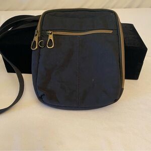 Travelon Crossbody black multi pocket bag